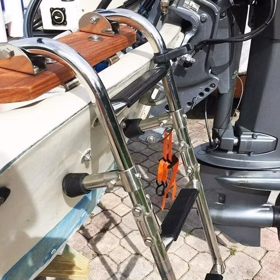 3-Stufen-Haushaltsleitern aus Edelstahl